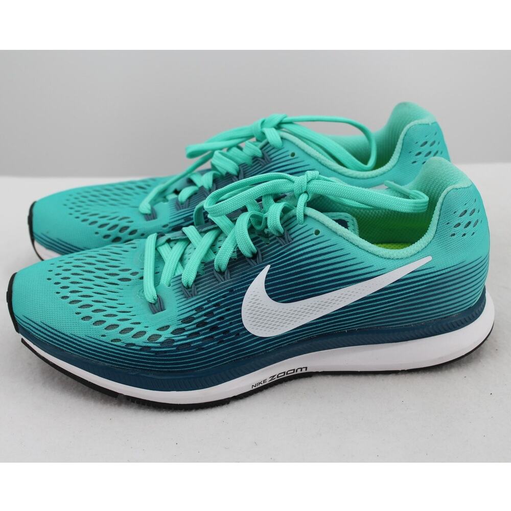 Nike Women's Air Zoom Pegasus 34 in the Hyper Turquoise size 7.5